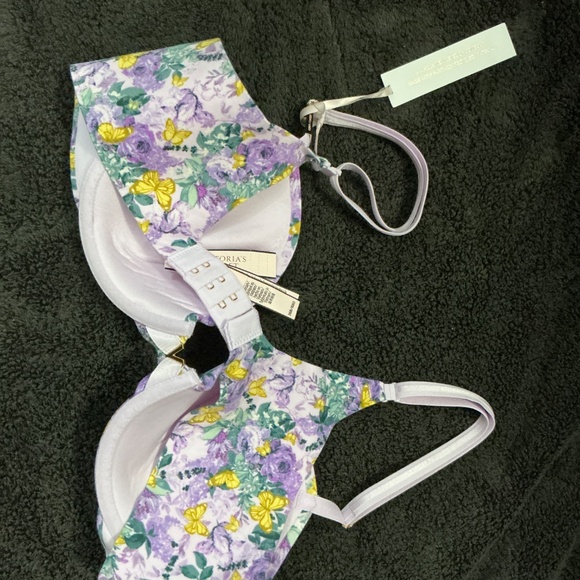 Victoria’s Secret bra and panty set 36B medium - Picture 2 of 6